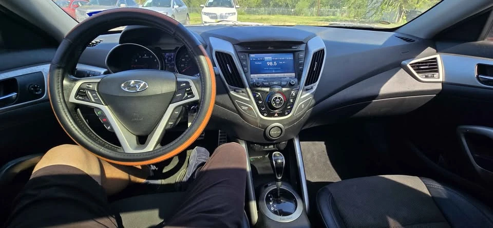2013 Hyundai Veloster - Image 16 of 20