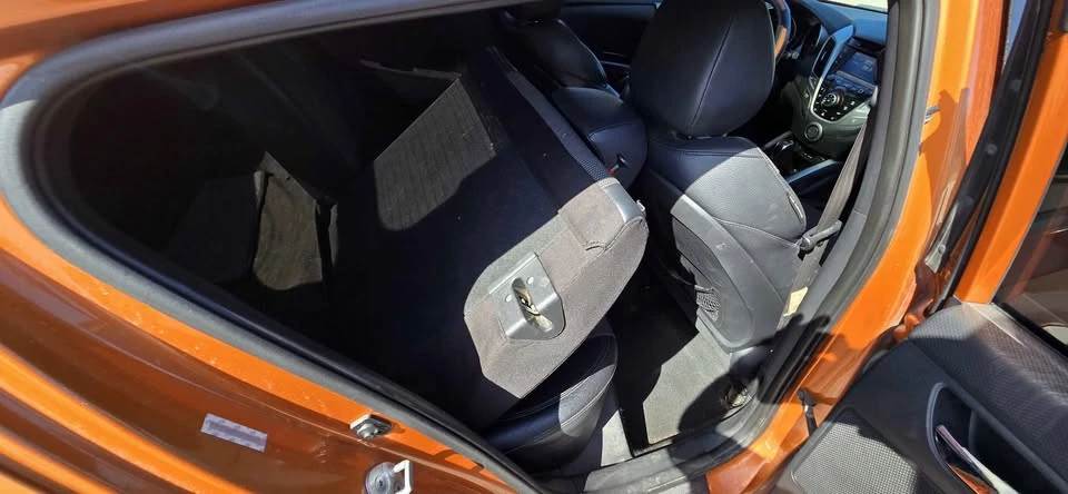 2013 Hyundai Veloster - Image 13 of 20