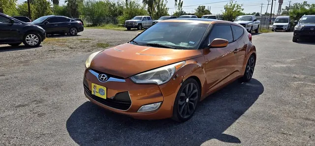 2013 Hyundai Veloster Coupe 3D