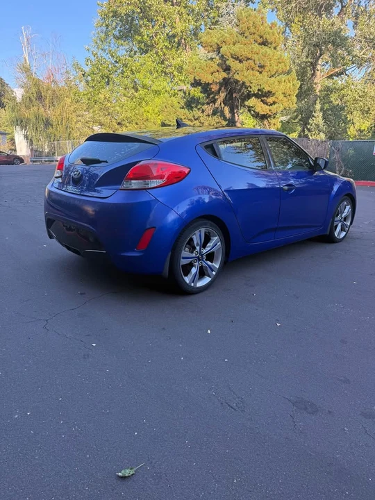 2013 Hyundai Veloster - Image 3 of 8