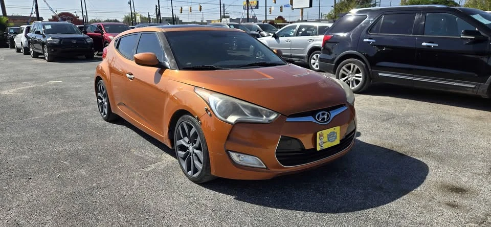 2013 Hyundai Veloster - Image 7 of 20