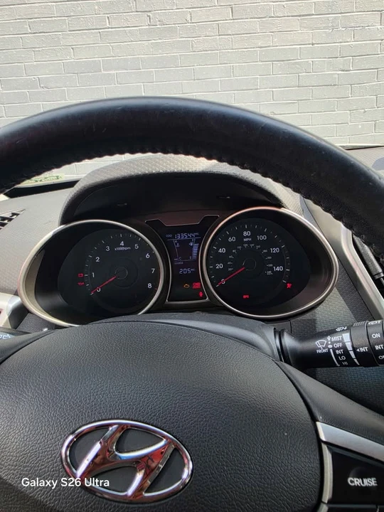 2013 Hyundai Veloster - Image 13 of 15