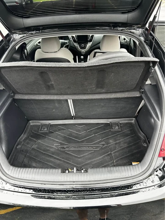2013 Hyundai Veloster - Image 4 of 7