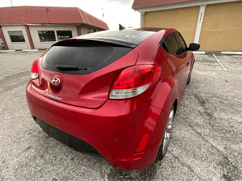 2013 Hyundai Veloster - Image 6 of 12