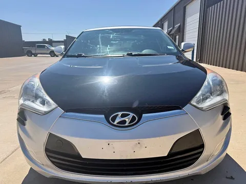 2013 Hyundai Veloster Coupe 3D
