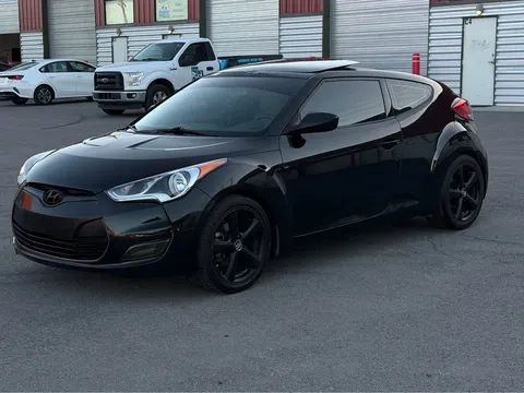 2013 Hyundai Veloster Coupe 3D