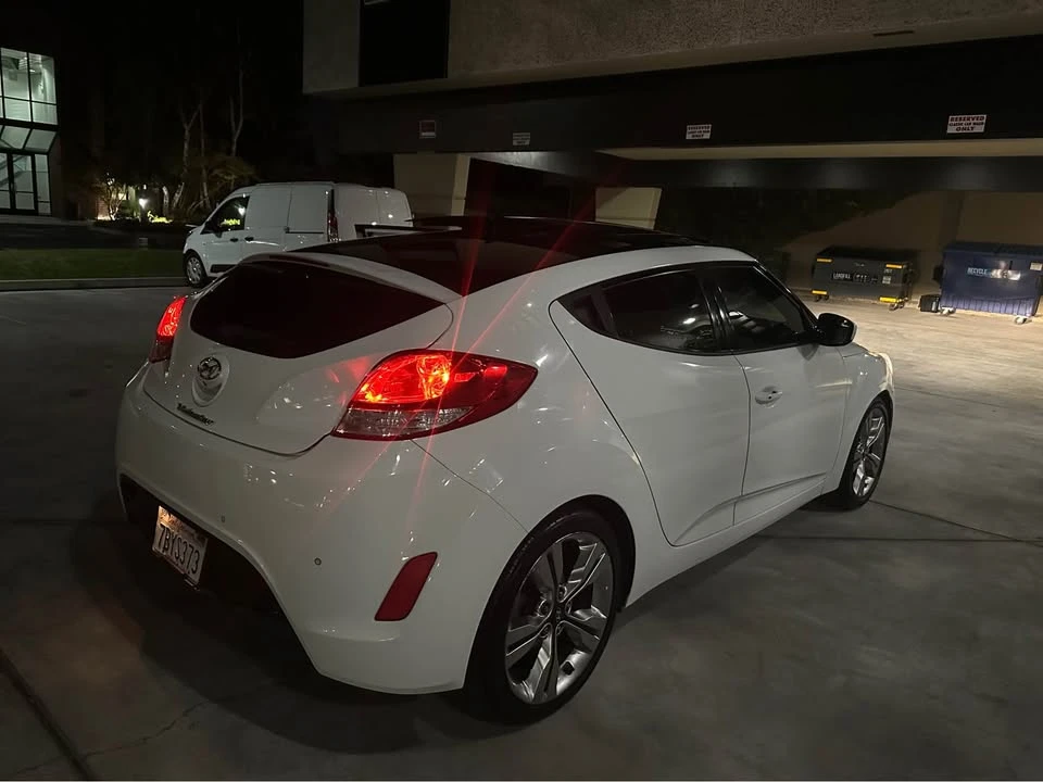 2013 Hyundai Veloster - Image 3 of 11