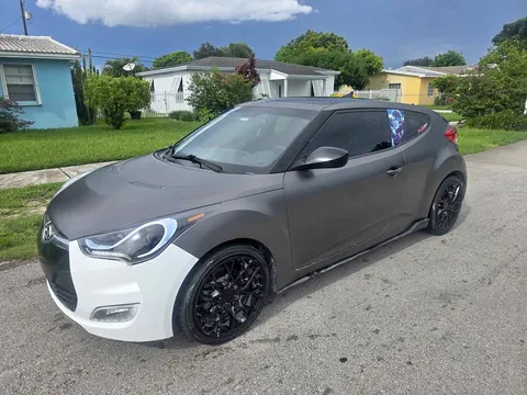 2013 Hyundai Veloster Coupe 3D