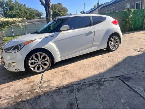 2013 Hyundai Veloster Coupe 3D