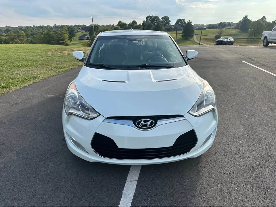 2013 Hyundai Veloster - Image 14 of 19