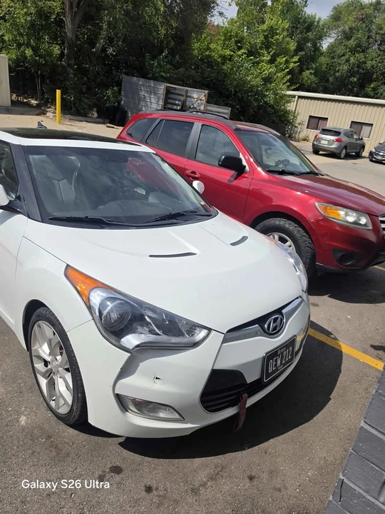 2013 Hyundai Veloster - Image 6 of 15