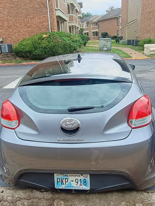 2013 Hyundai Veloster - Image 4 of 11