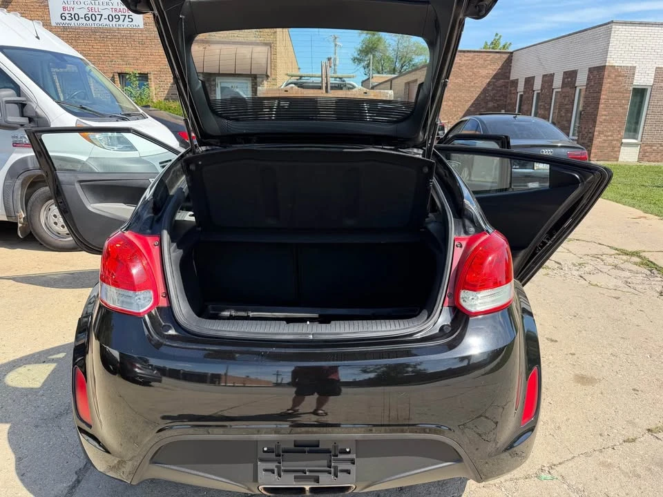2013 Hyundai Veloster - Image 16 of 18