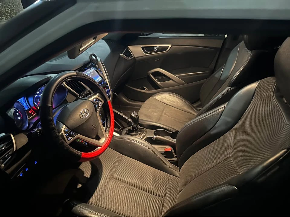 2013 Hyundai Veloster - Image 9 of 11