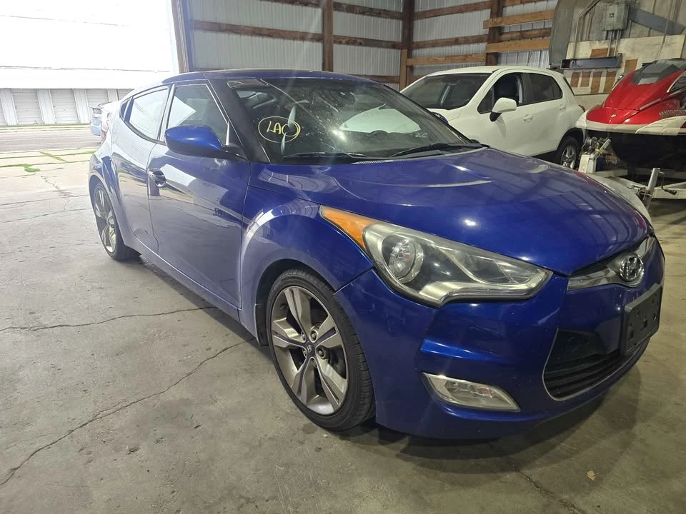 2013 Hyundai Veloster - Image 4 of 10