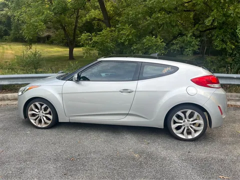 2013 Hyundai Veloster Coupe 3D