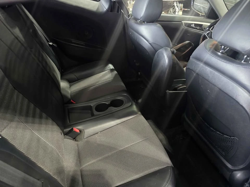 2013 Hyundai Veloster - Image 9 of 10