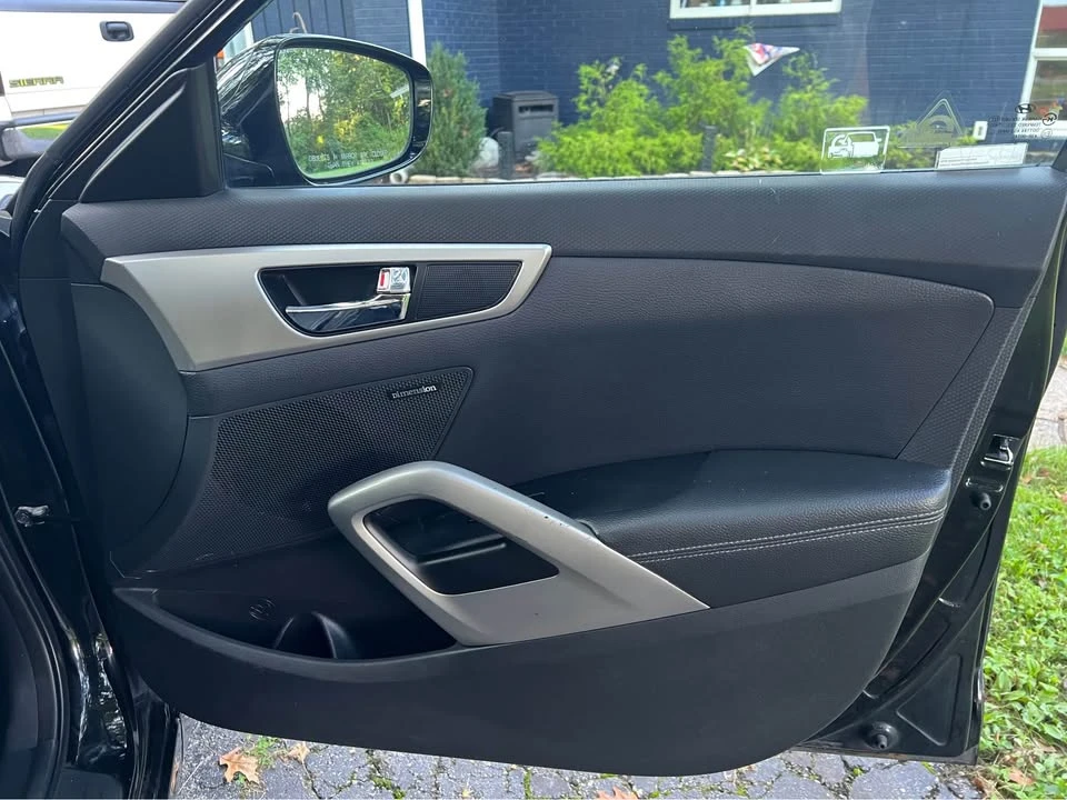 2013 Hyundai Veloster - Image 16 of 20