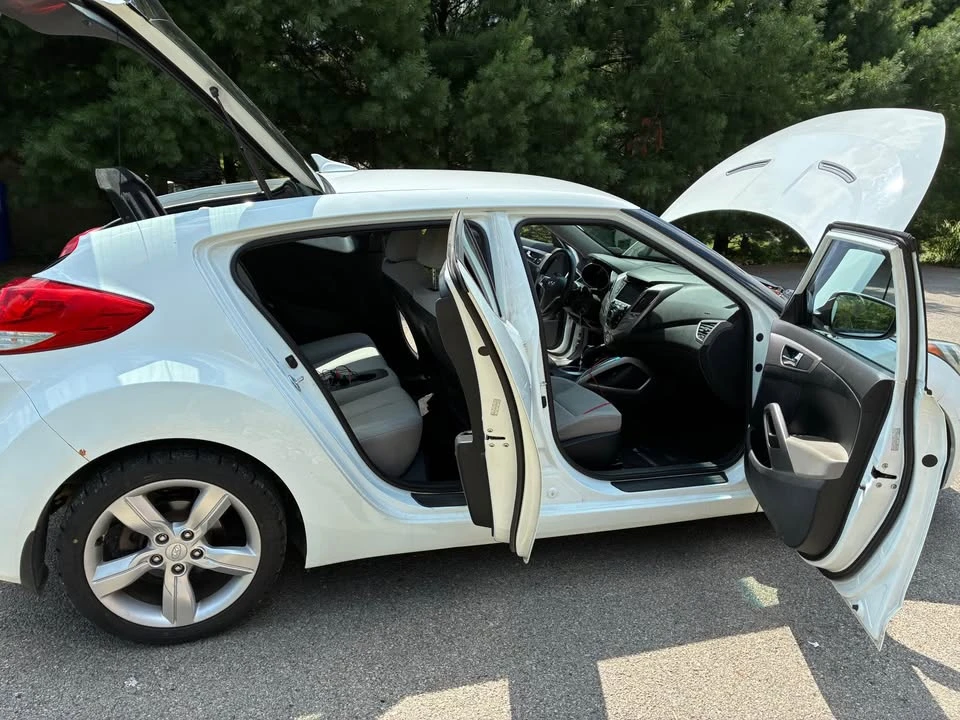 2013 Hyundai Veloster - Image 5 of 16
