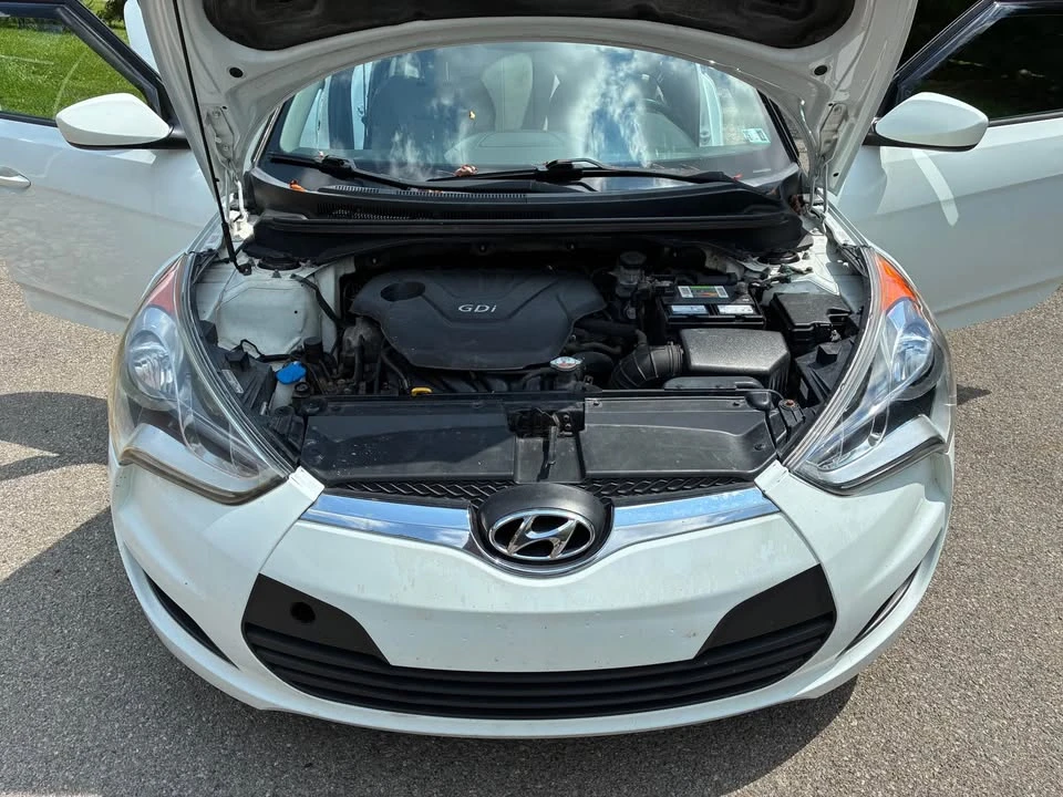 2013 Hyundai Veloster - Image 9 of 16