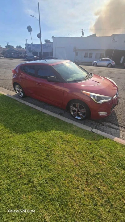 2013 Hyundai Veloster - Image 2 of 6