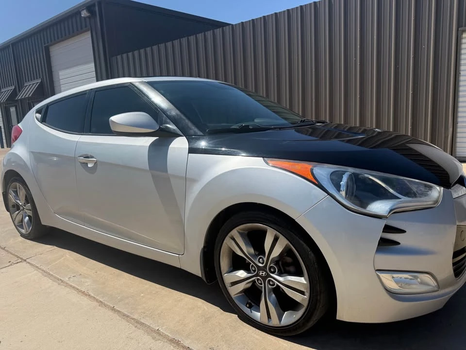 2013 Hyundai Veloster - Image 2 of 10