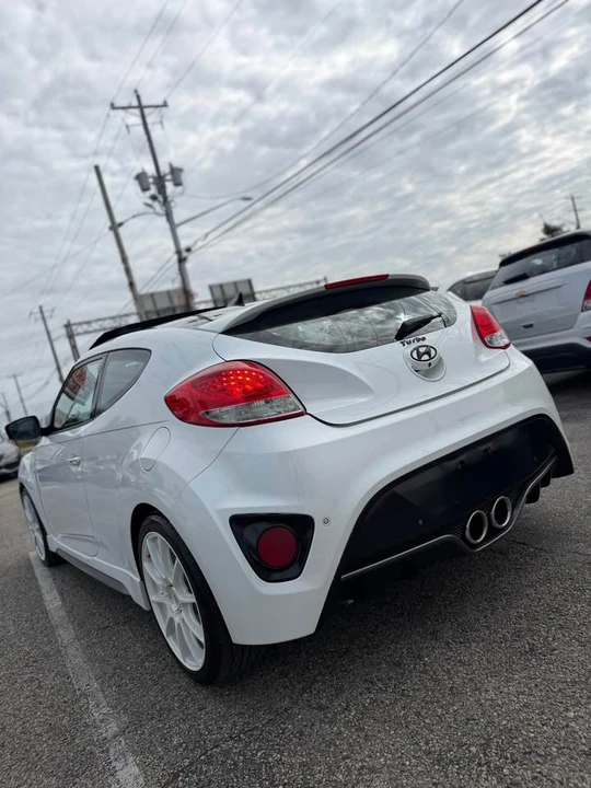 2013 Hyundai Veloster - Image 17 of 19