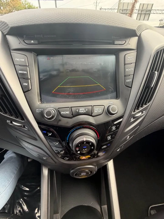 2013 Hyundai Veloster - Image 6 of 19