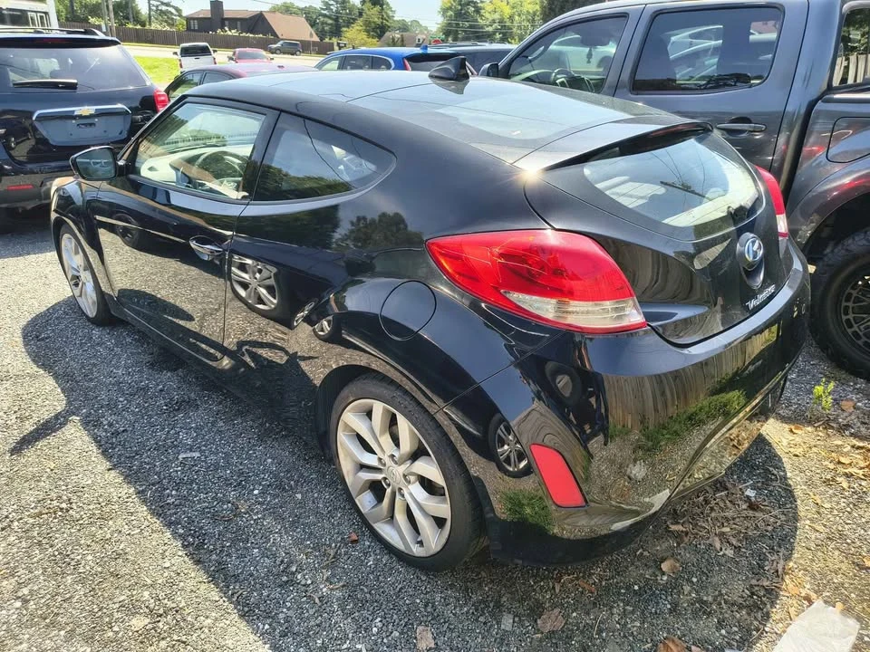 2013 Hyundai Veloster - Image 4 of 14