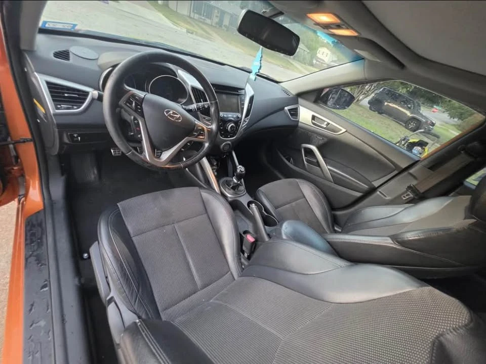 2013 Hyundai Veloster - Image 8 of 10