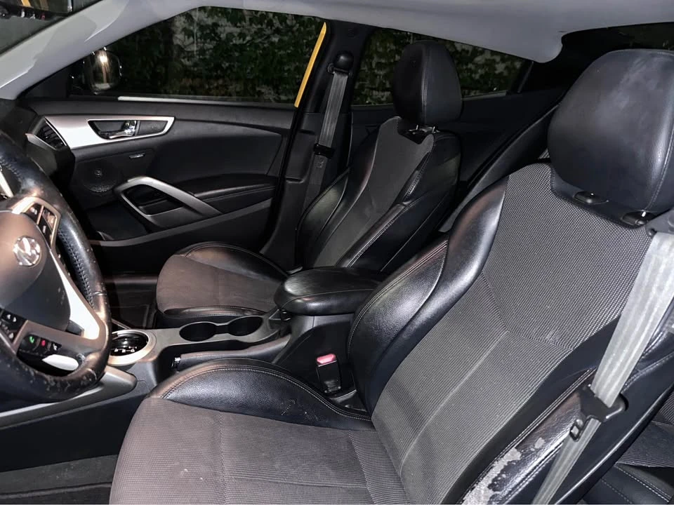 2013 Hyundai Veloster - Image 12 of 13