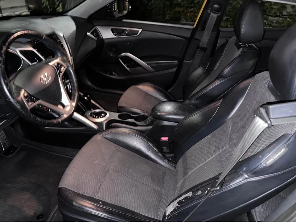 2013 Hyundai Veloster - Image 8 of 13