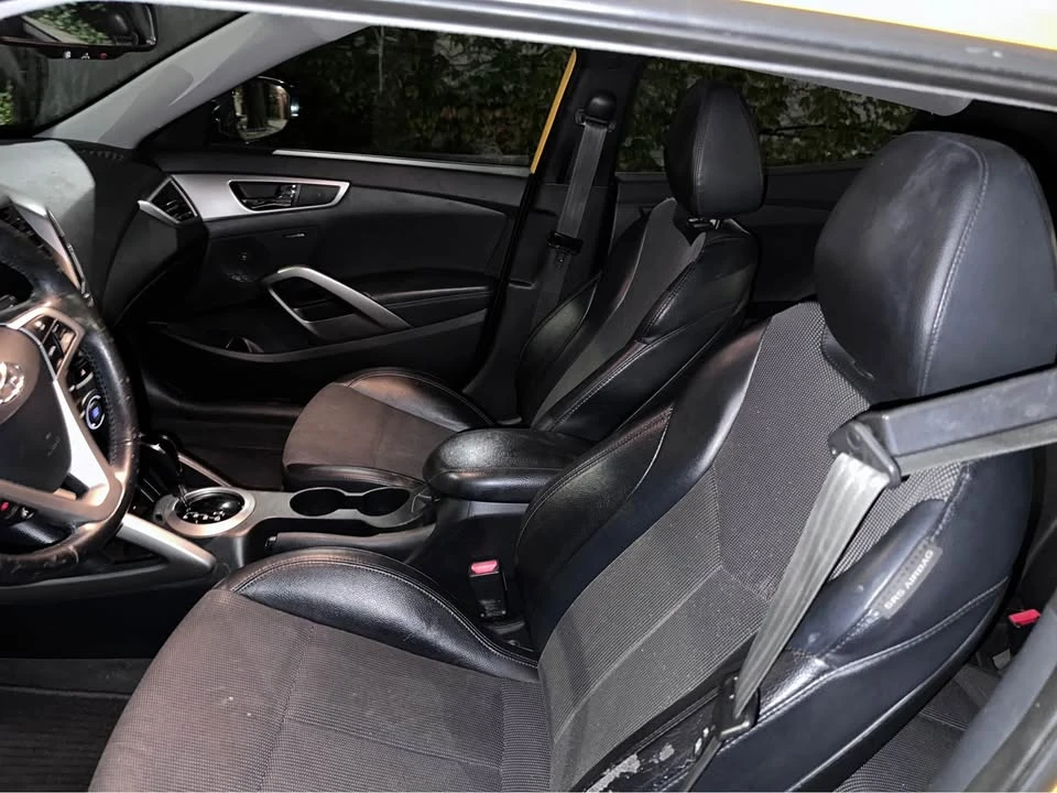 2013 Hyundai Veloster - Image 11 of 13