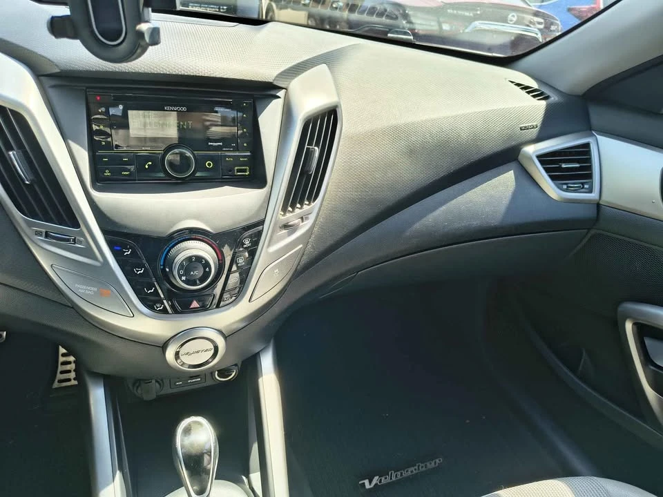 2013 Hyundai Veloster - Image 11 of 14