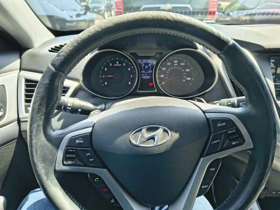 2013 Hyundai Veloster - Image 12 of 14