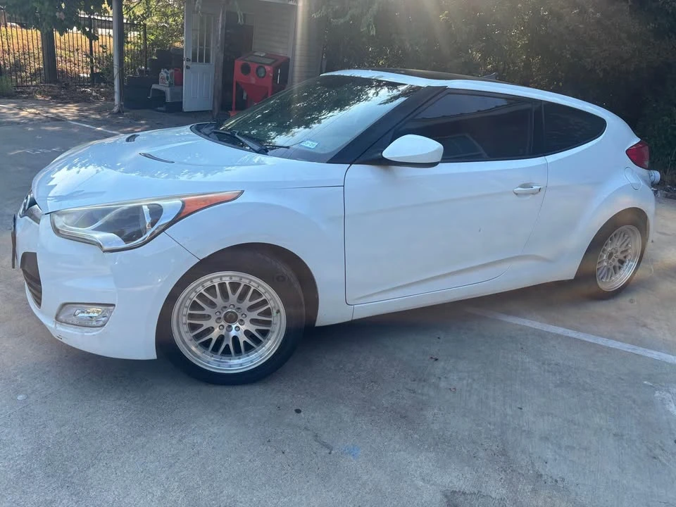 2013 Hyundai Veloster - Image 3 of 6