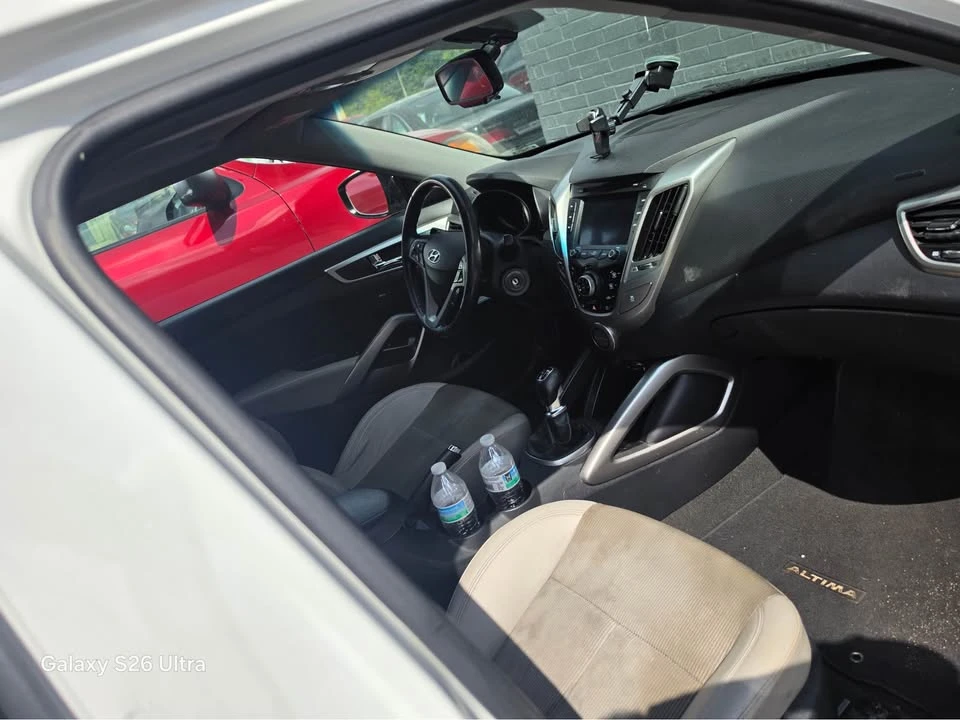 2013 Hyundai Veloster - Image 15 of 15