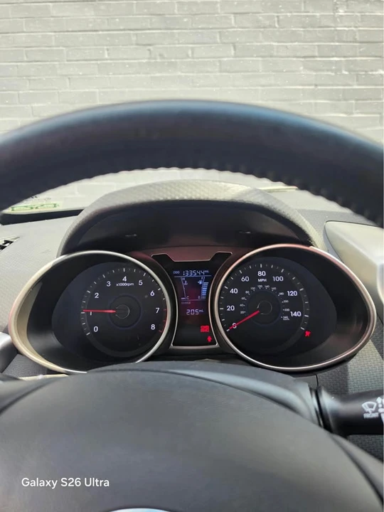 2013 Hyundai Veloster - Image 9 of 15