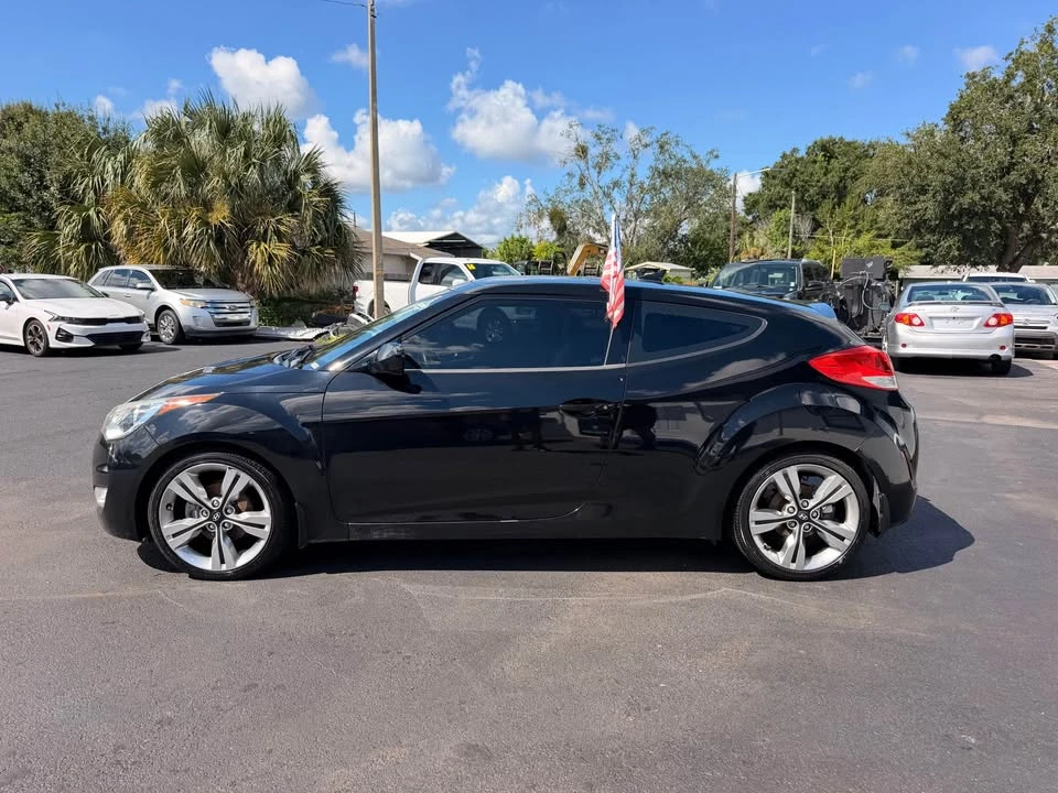 2013 Hyundai Veloster - Image 8 of 13
