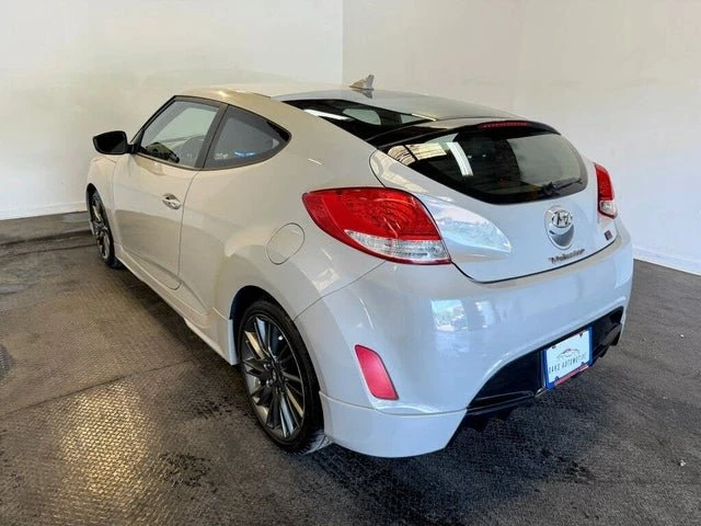 2013 Hyundai Veloster - Image 4 of 19