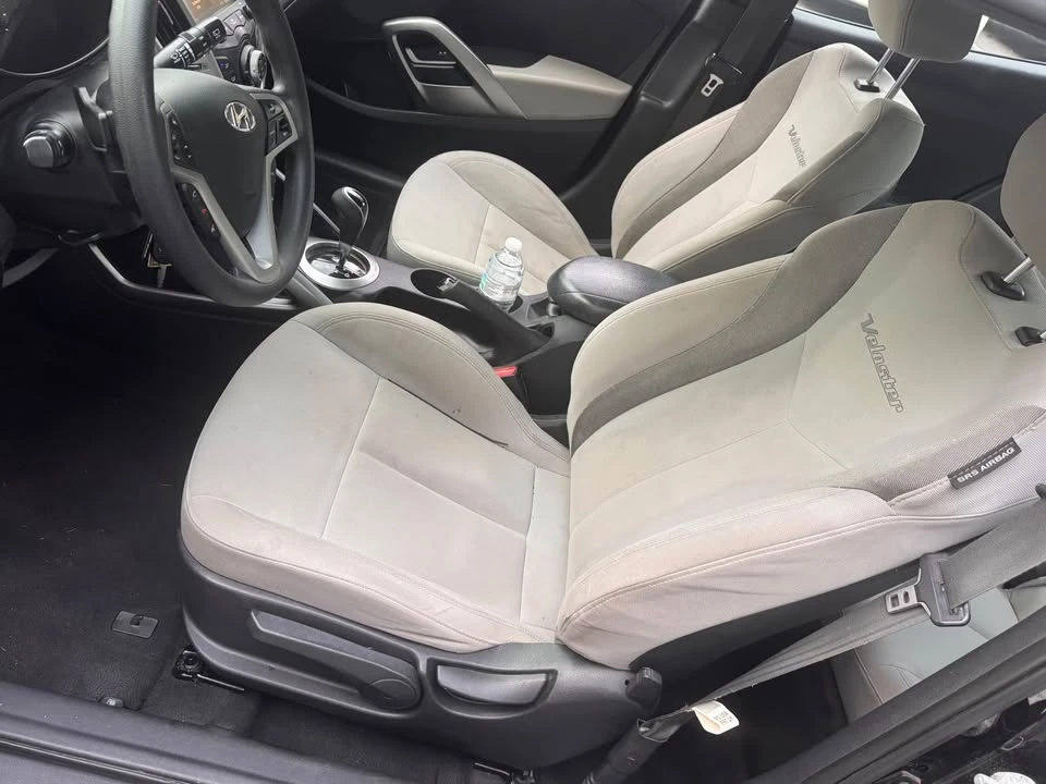 2013 Hyundai Veloster - Image 12 of 14