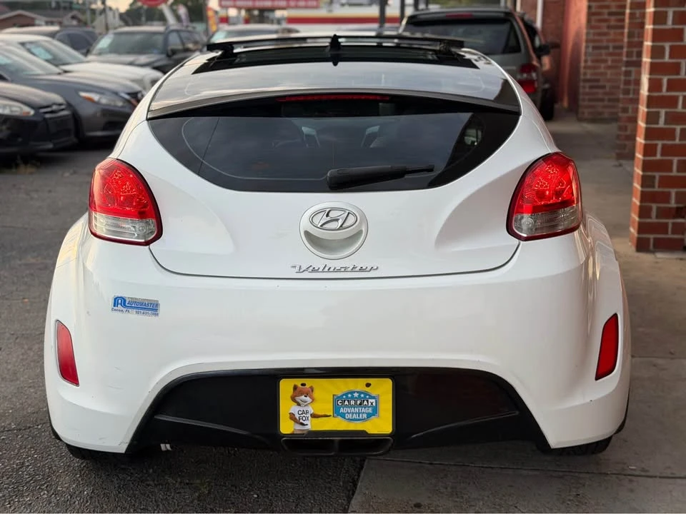 2013 Hyundai Veloster - Image 5 of 19