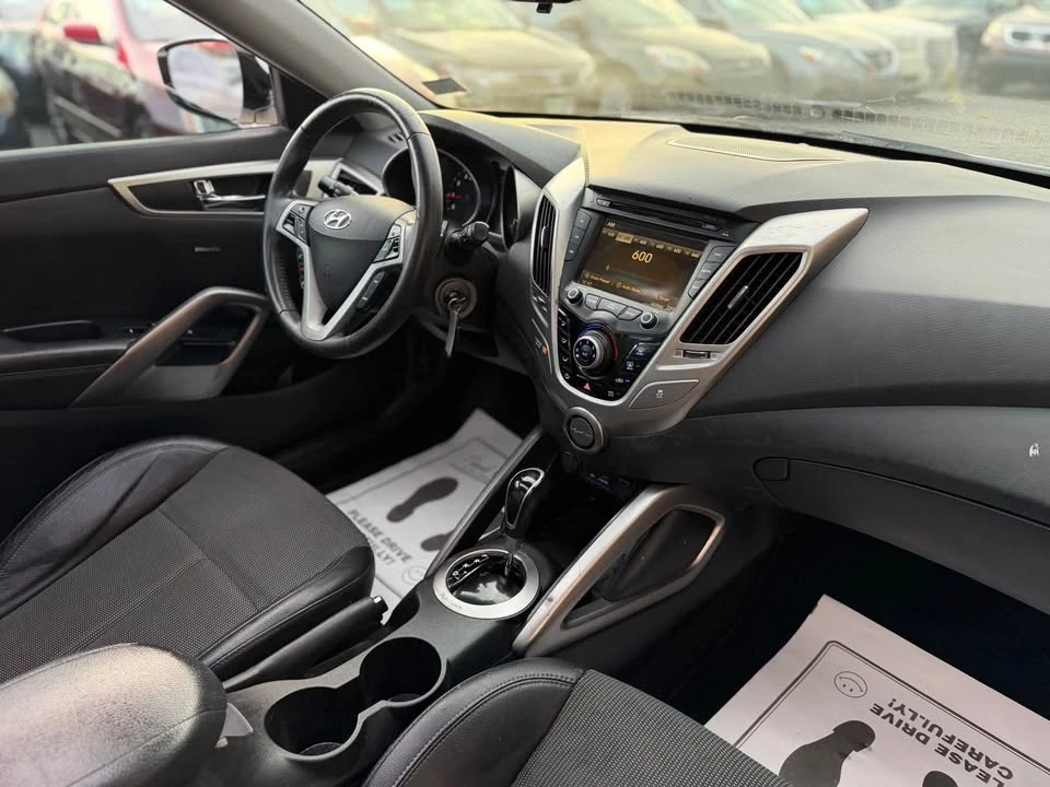 2013 Hyundai Veloster - Image 16 of 19