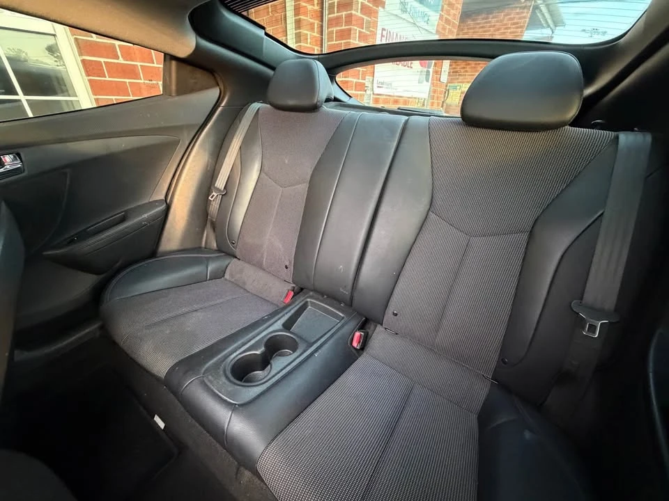 2013 Hyundai Veloster - Image 11 of 19