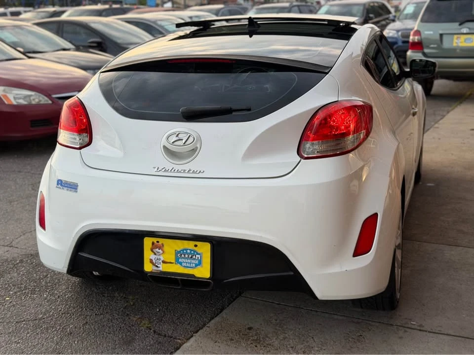 2013 Hyundai Veloster - Image 4 of 19