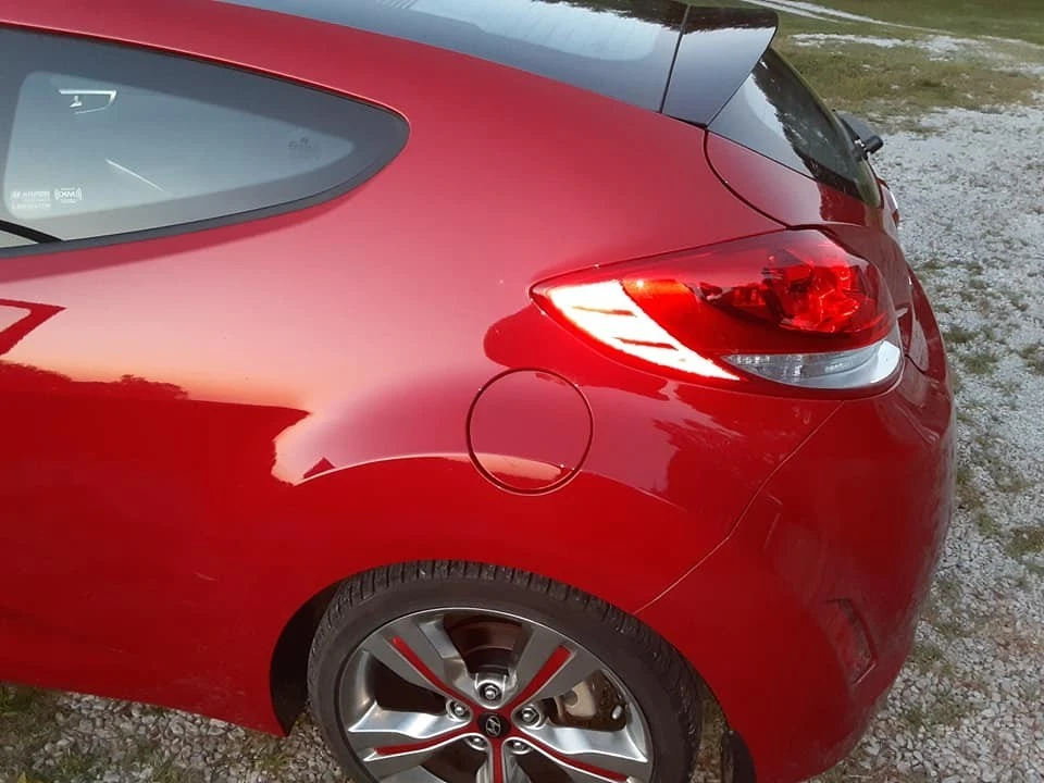 2013 Hyundai Veloster - Image 10 of 31