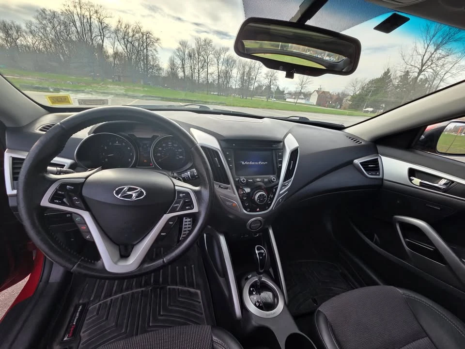 2013 Hyundai Veloster - Image 9 of 17