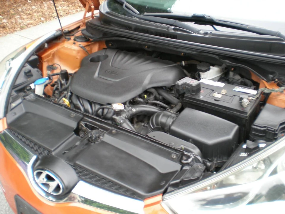 2013 Hyundai Veloster - Image 8 of 21