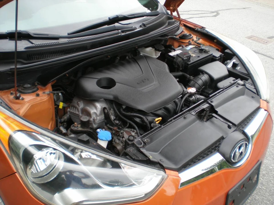 2013 Hyundai Veloster - Image 9 of 21
