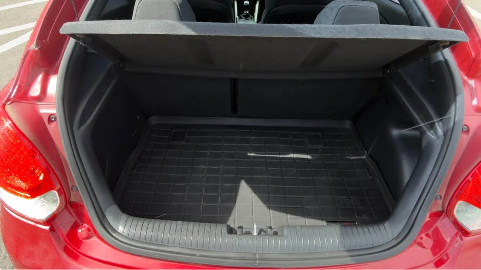 2013 Hyundai Veloster - Image 12 of 13